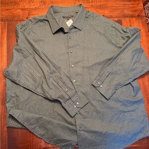 Izod Men's Green Plaid Casual Shirt